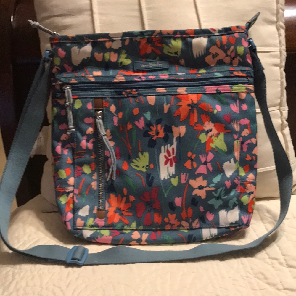 EUC Vera Bradley hipster.